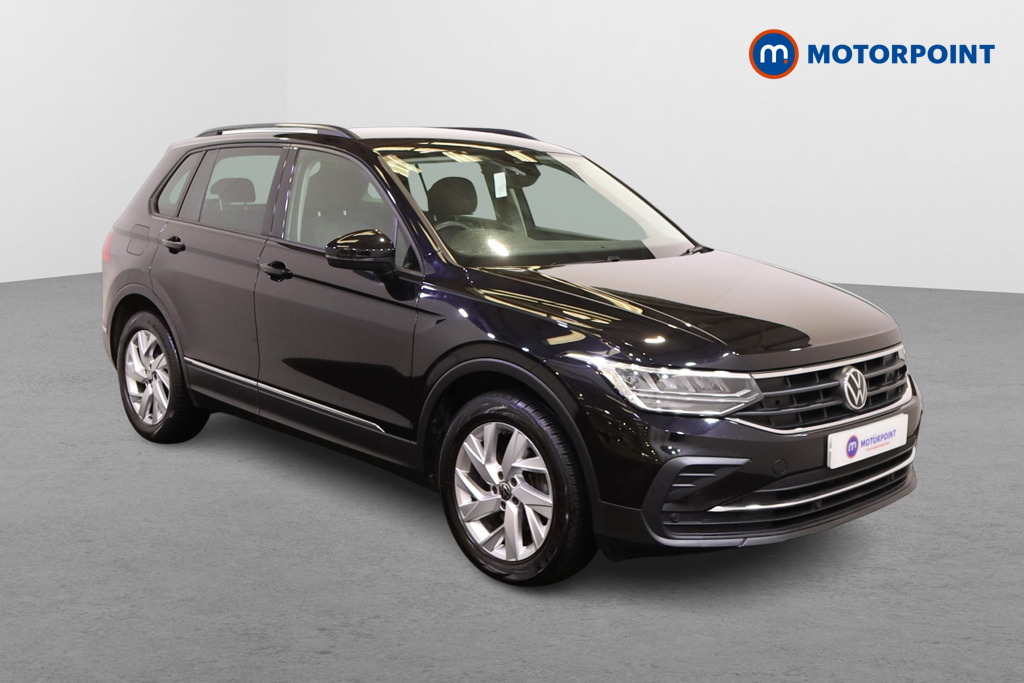 Volkswagen Tiguan Life Automatic Petrol SUV - Stock Number (1558591) - Drivers side front corner