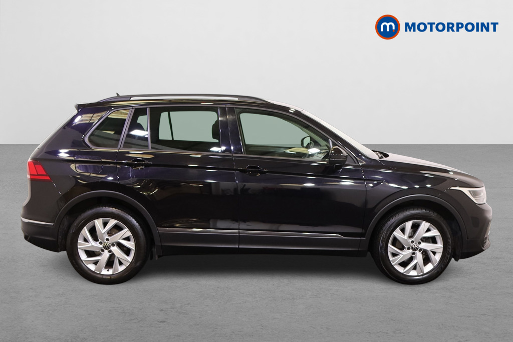 Volkswagen Tiguan Life Automatic Petrol SUV - Stock Number (1558591) - Drivers side