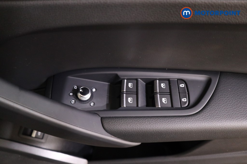 Audi Q5 Sport Automatic Petrol SUV - Stock Number (1558684) - 9th supplementary image