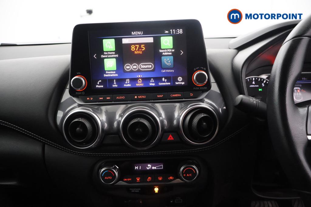 Nissan Juke N-Connecta Automatic Petrol SUV - Stock Number (1558912) - 5th supplementary image