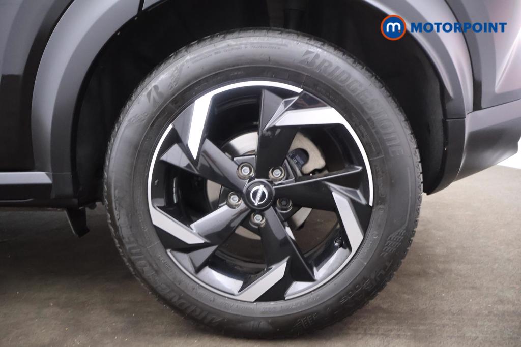 Nissan Juke N-Connecta Automatic Petrol SUV - Stock Number (1558912) - 17th supplementary image