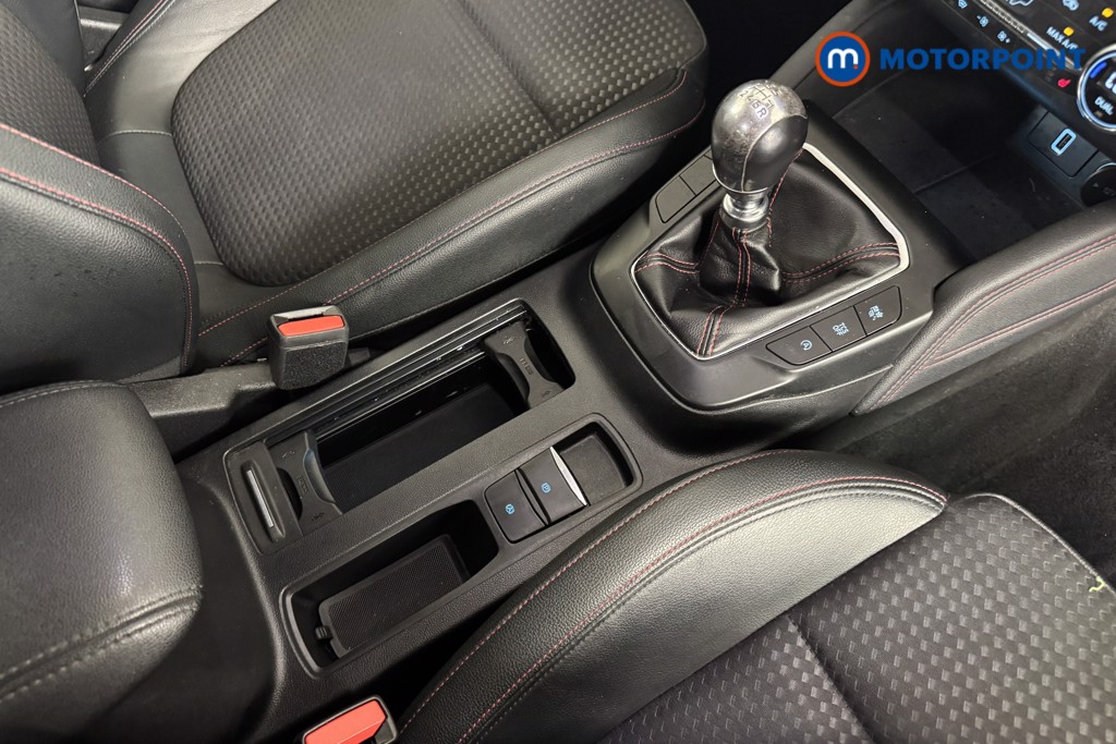 Ford Focus St-Line X Manual Petrol Hatchback - Stock Number (1559058) - 9th supplementary image