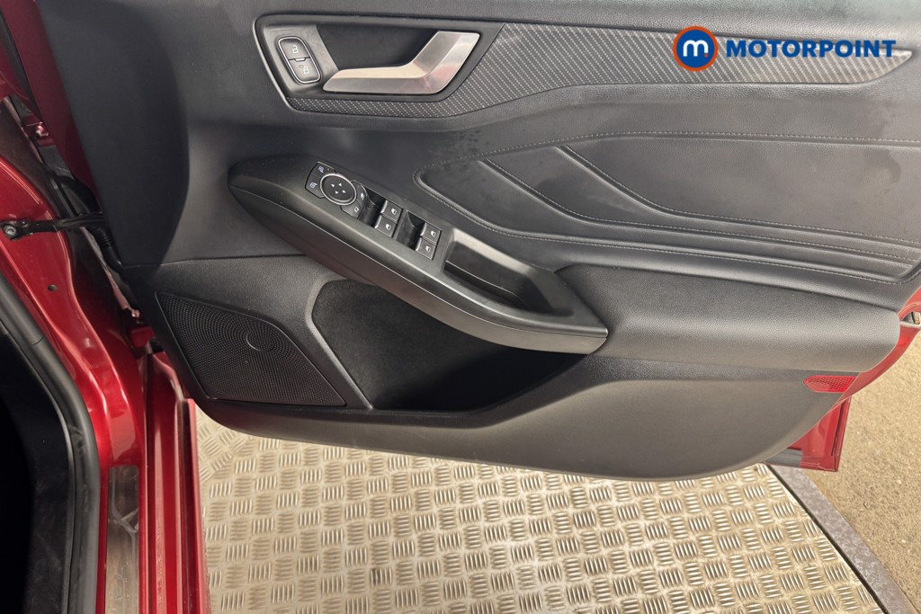 Ford Focus St-Line X Manual Petrol Hatchback - Stock Number (1559058) - 14th supplementary image