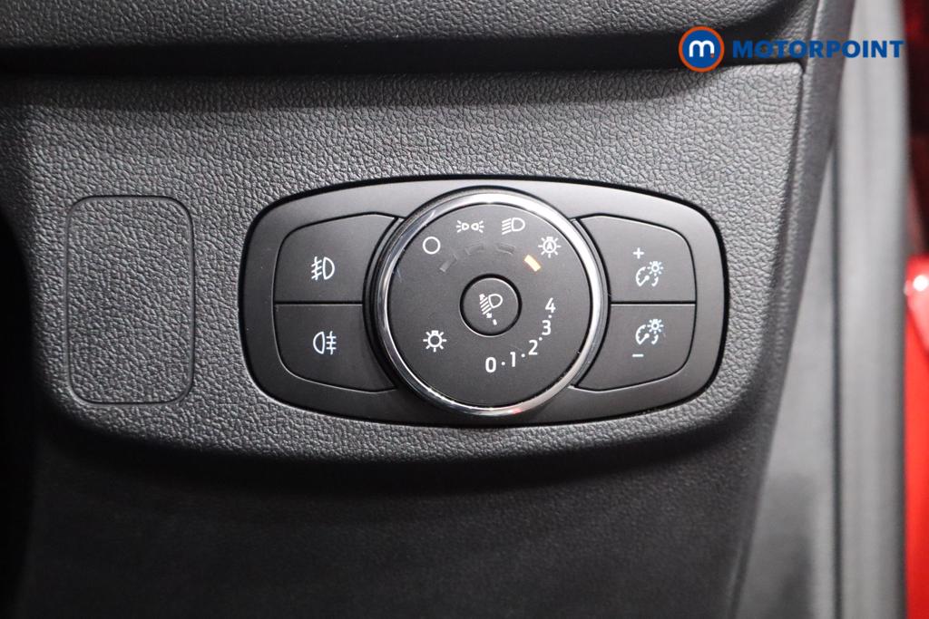 Ford Focus Active X Automatic Petrol-Electric Hybrid Estate - Stock Number (1559204) - 13th supplementary image