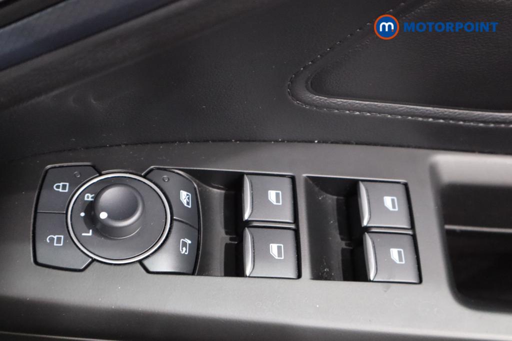 Ford Focus Active X Automatic Petrol-Electric Hybrid Estate - Stock Number (1559204) - 14th supplementary image