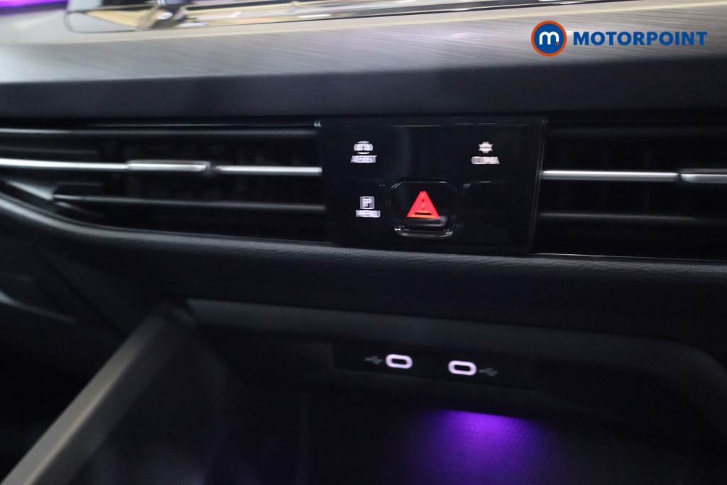Volkswagen Golf Style Manual Petrol Hatchback - Stock Number (1559501) - 6th supplementary image