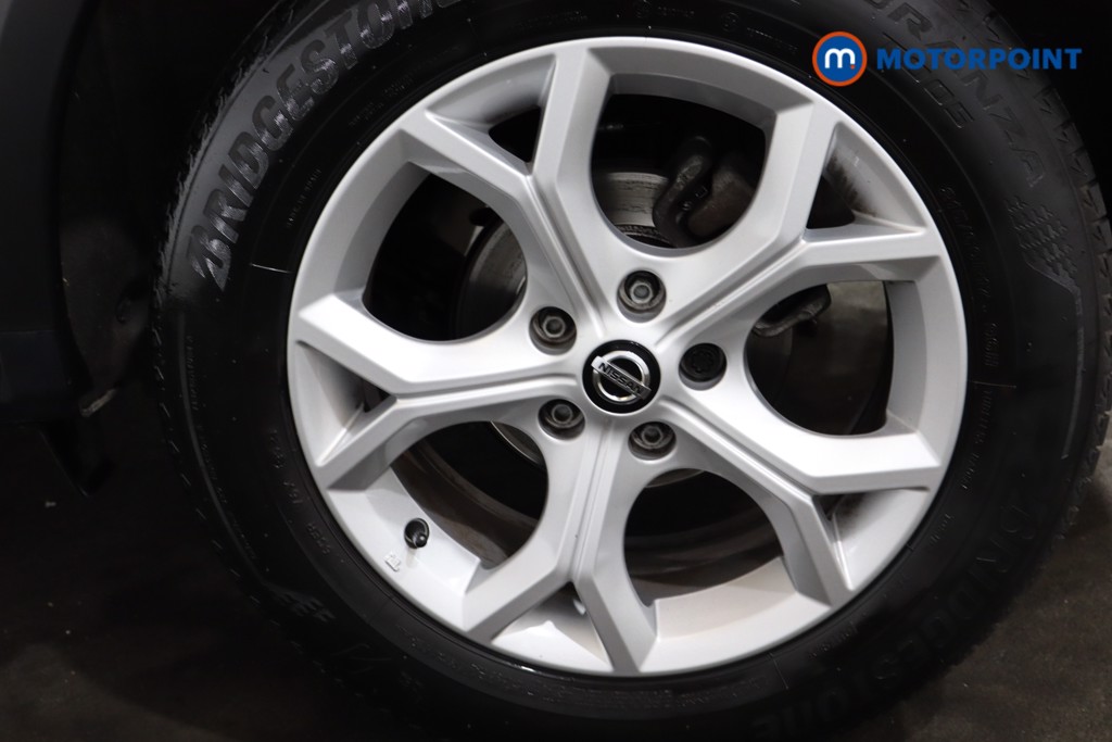 Nissan Juke N-Connecta Manual Petrol SUV - Stock Number (1559544) - 17th supplementary image