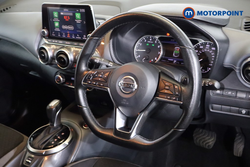 Nissan Juke N-Connecta Manual Petrol SUV - Stock Number (1559544) - 1st supplementary image