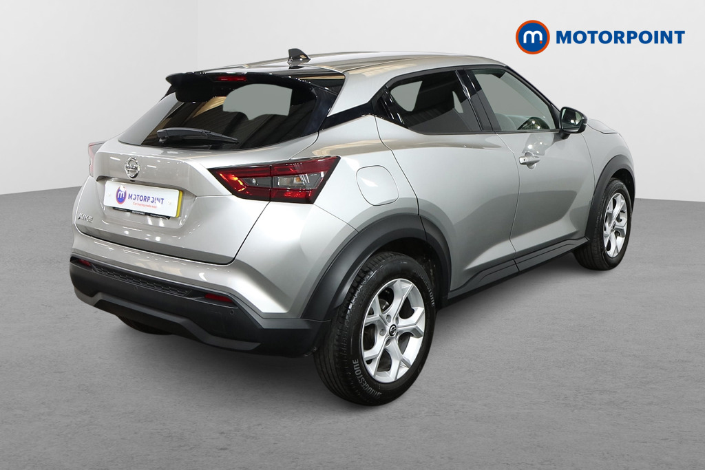 Nissan Juke N-Connecta Manual Petrol SUV - Stock Number (1559544) - Drivers side rear corner