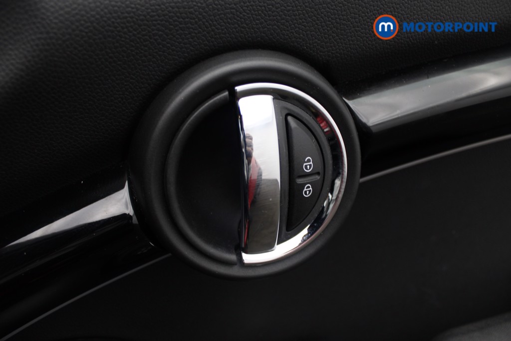 Mini Hatchback Cooper S Sport Manual Petrol Hatchback - Stock Number (1559680) - 17th supplementary image