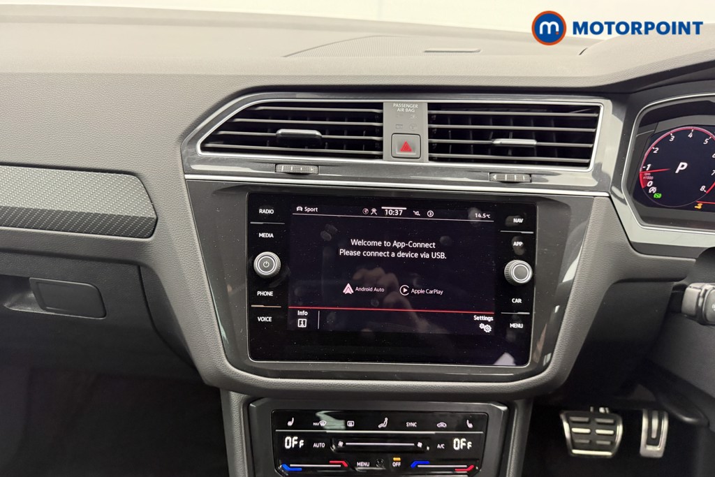 Volkswagen Tiguan R-Line Edition Automatic Petrol SUV - Stock Number (1559699) - 2nd supplementary image
