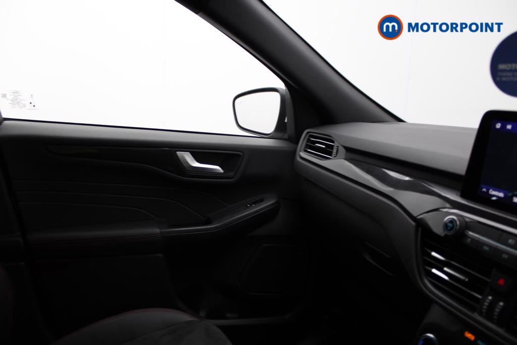 Ford Kuga St-Line Edition Manual Petrol SUV - Stock Number (1559916) - 6th supplementary image
