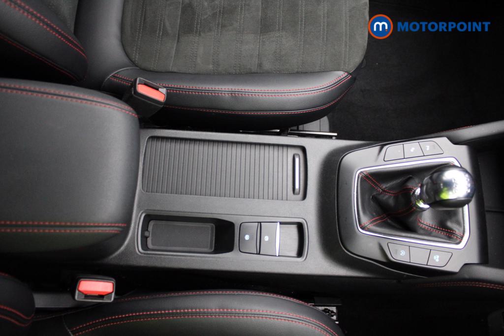 Ford Kuga St-Line Edition Manual Petrol SUV - Stock Number (1559916) - 7th supplementary image