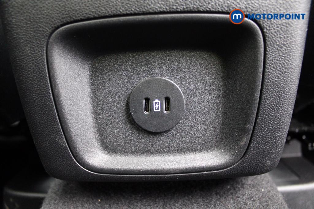 Ford Kuga St-Line Edition Manual Petrol SUV - Stock Number (1559916) - 18th supplementary image