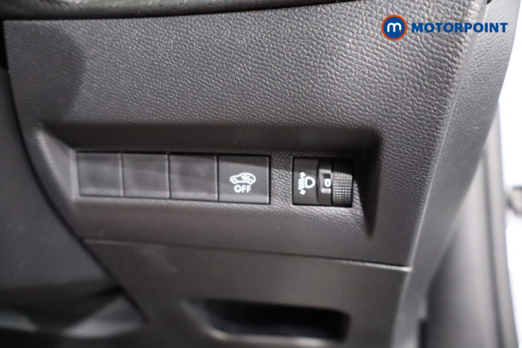 Peugeot 2008 Allure Manual Petrol SUV - Stock Number (1560350) - 20th supplementary image