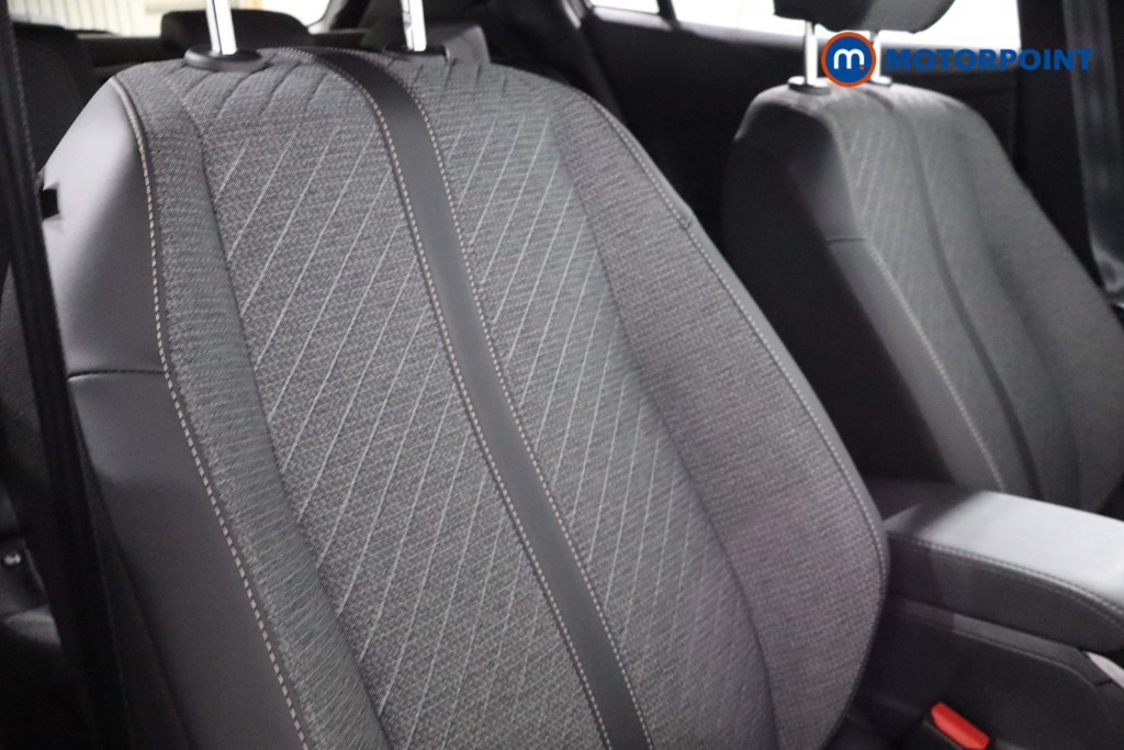Peugeot 2008 Allure Manual Petrol SUV - Stock Number (1560350) - 22nd supplementary image