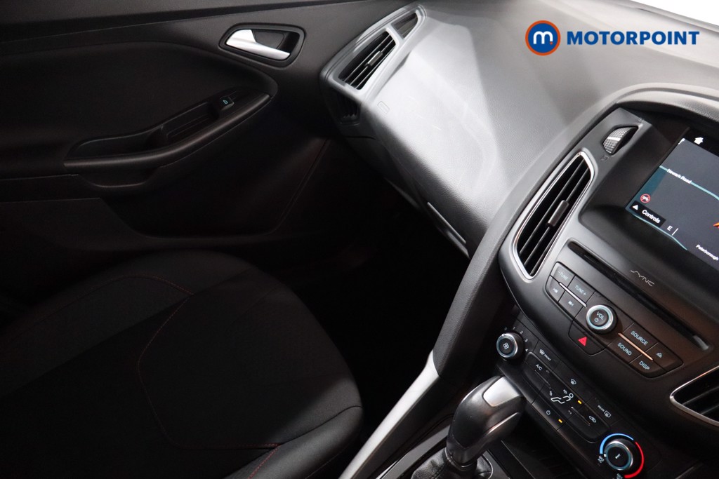 Ford Focus St-Line Automatic Petrol Hatchback - Stock Number (1555492) - 16th supplementary image