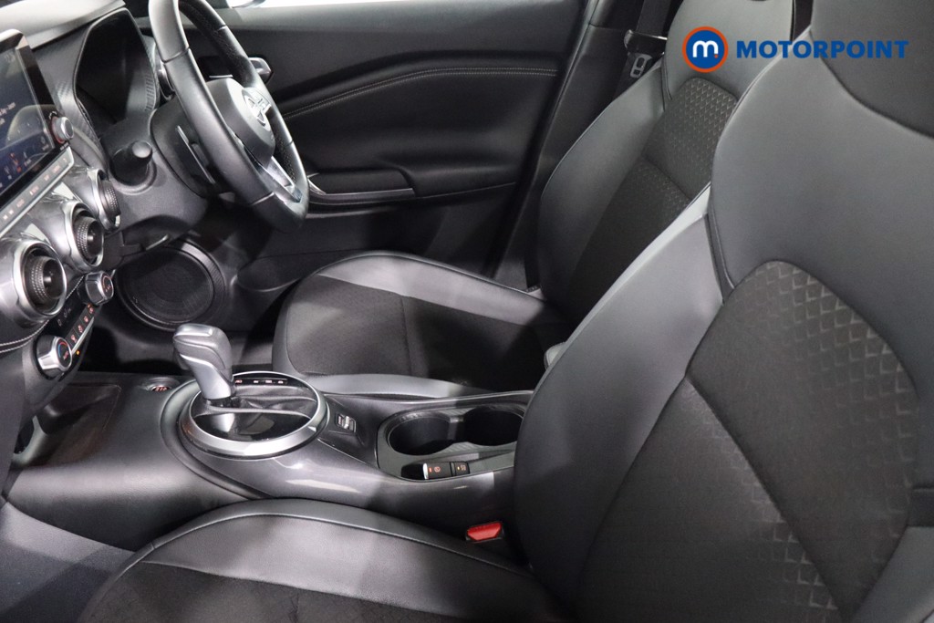 Nissan Juke N-Connecta Automatic Petrol SUV - Stock Number (1555582) - 4th supplementary image