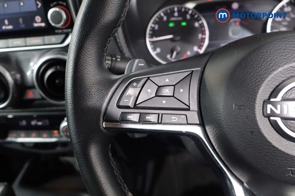 Nissan Juke N-Connecta Automatic Petrol SUV - Stock Number (1555582) - 7th supplementary image