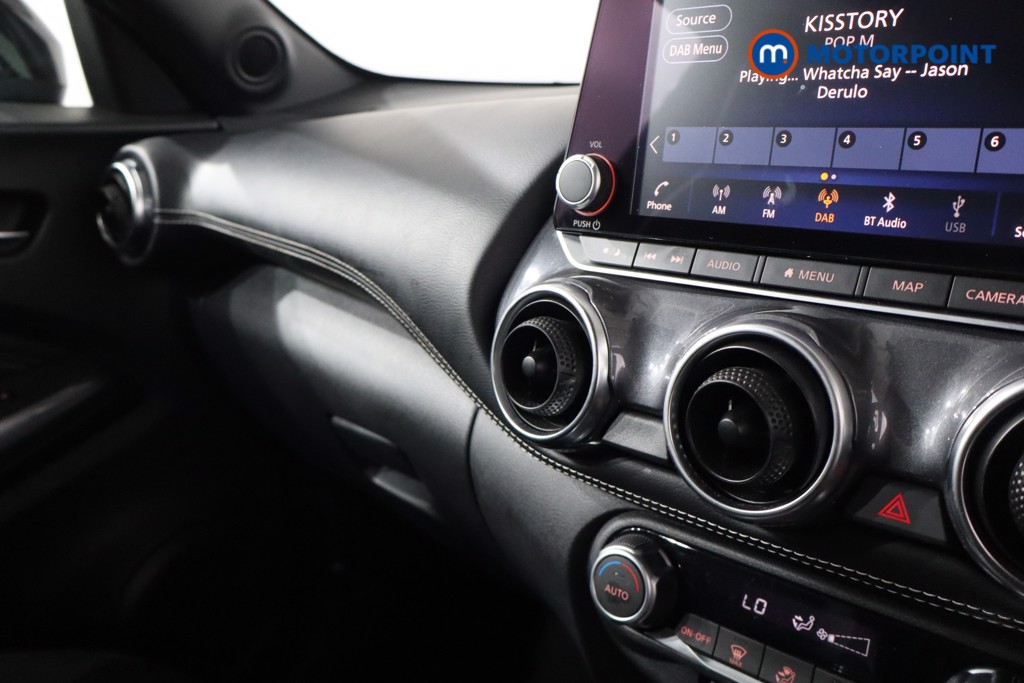 Nissan Juke N-Connecta Automatic Petrol SUV - Stock Number (1555582) - 17th supplementary image