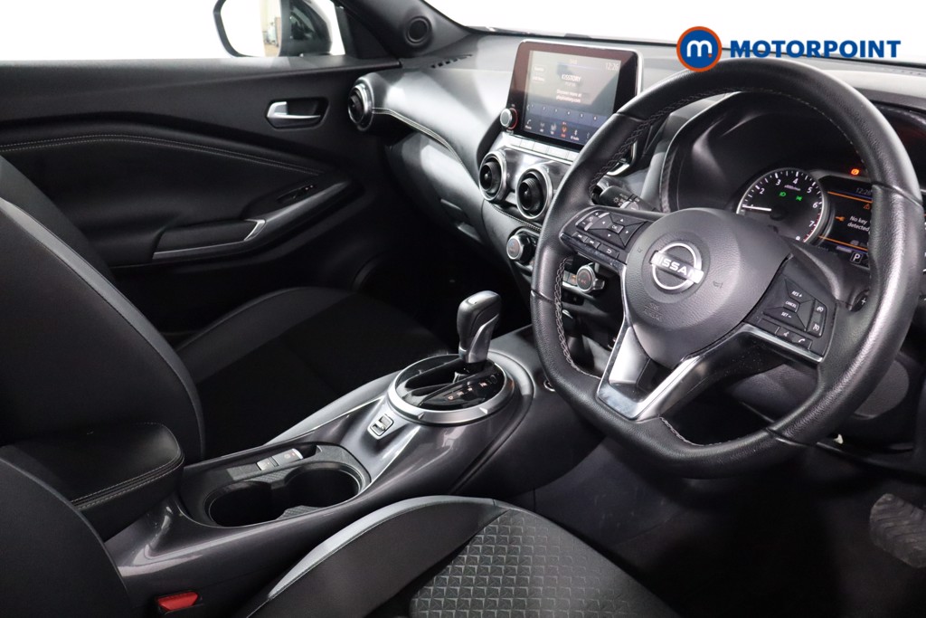 Nissan Juke N-Connecta Automatic Petrol SUV - Stock Number (1555582) - 24th supplementary image