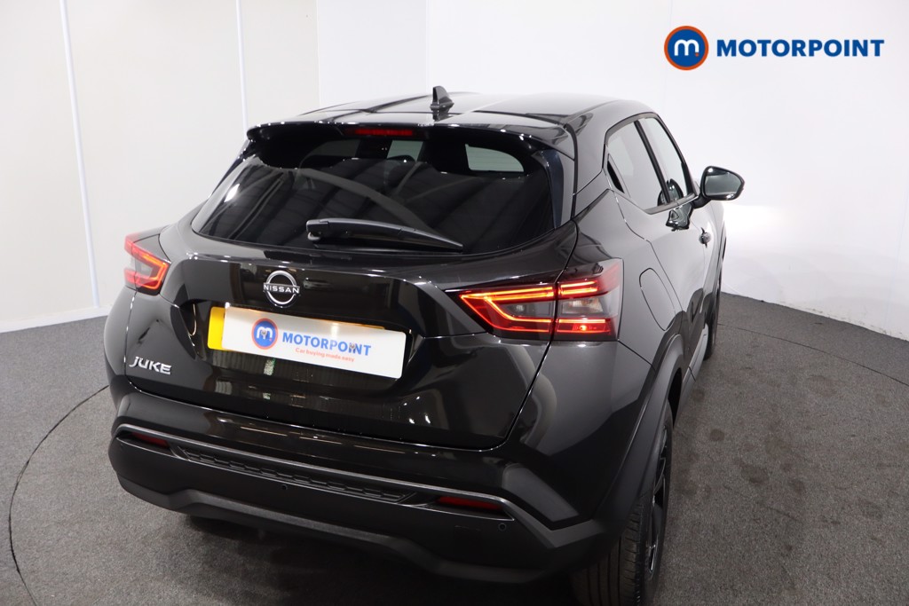Nissan Juke N-Connecta Automatic Petrol SUV - Stock Number (1555582) - 27th supplementary image
