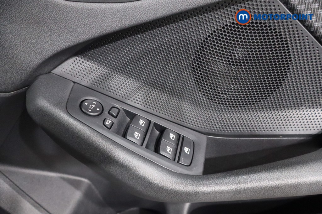 BMW 1 Series SE Automatic Petrol Hatchback - Stock Number (1556075) - 20th supplementary image