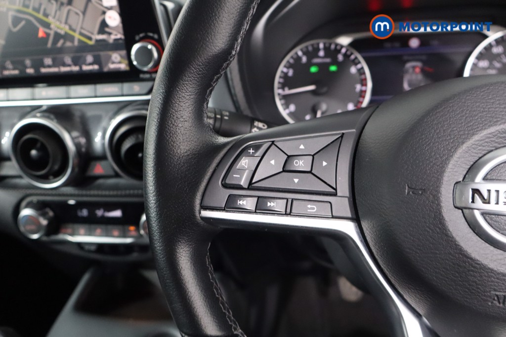 Nissan Juke N-Connecta Manual Petrol SUV - Stock Number (1556754) - 7th supplementary image