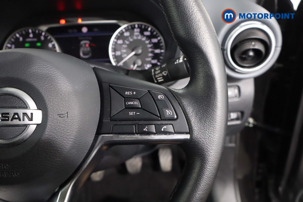 Nissan Juke N-Connecta Manual Petrol SUV - Stock Number (1556754) - 8th supplementary image