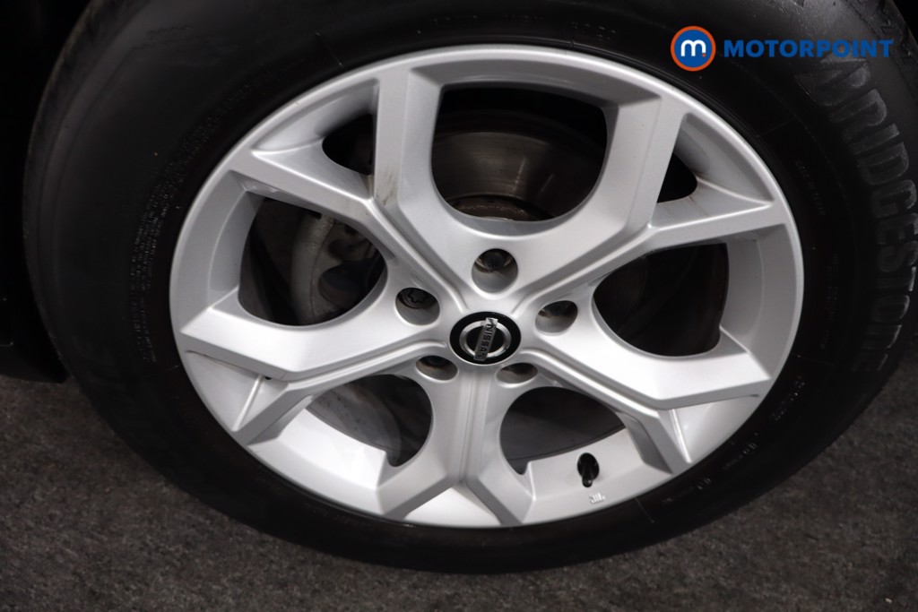 Nissan Juke N-Connecta Manual Petrol SUV - Stock Number (1556754) - 11th supplementary image