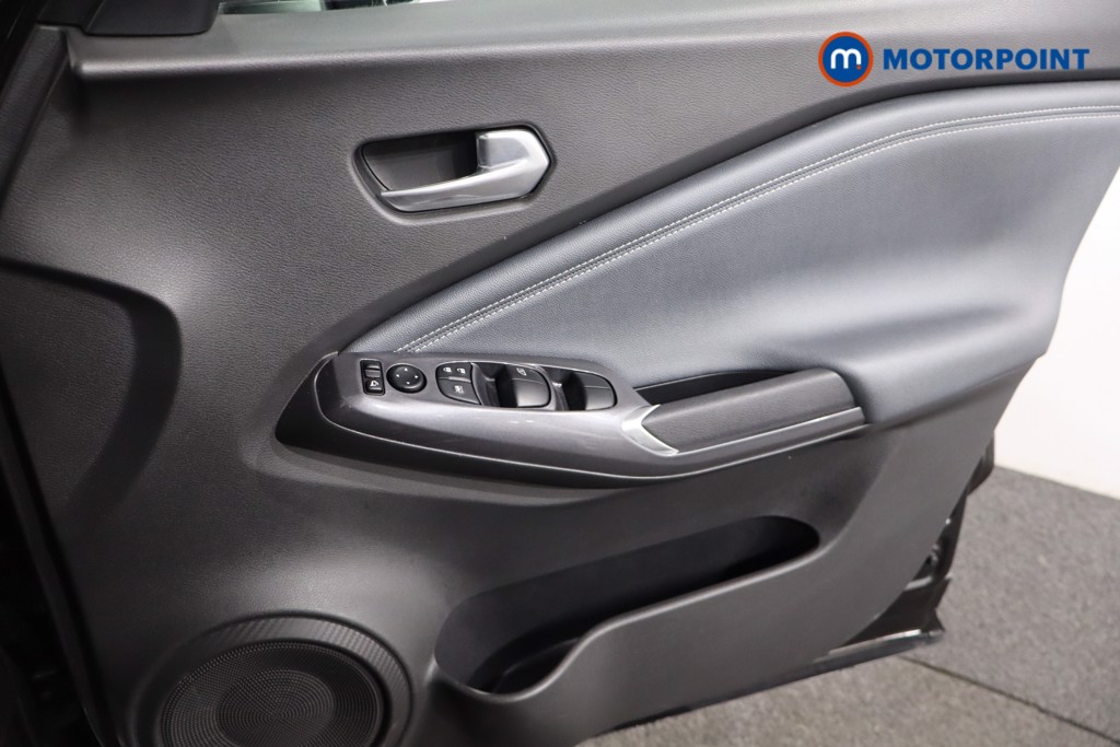 Nissan Juke N-Connecta Manual Petrol SUV - Stock Number (1556754) - 21st supplementary image