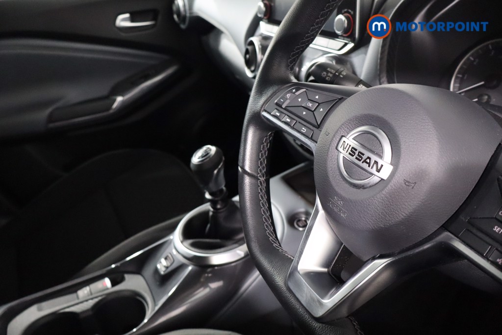 Nissan Juke N-Connecta Manual Petrol SUV - Stock Number (1556754) - 24th supplementary image