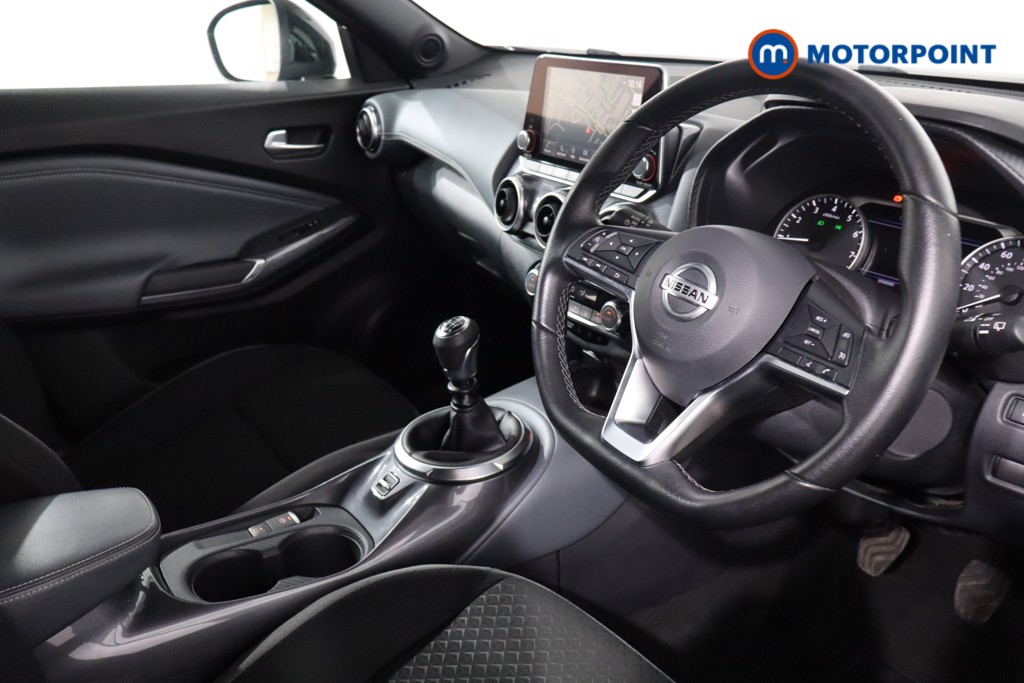 Nissan Juke N-Connecta Manual Petrol SUV - Stock Number (1556754) - 25th supplementary image