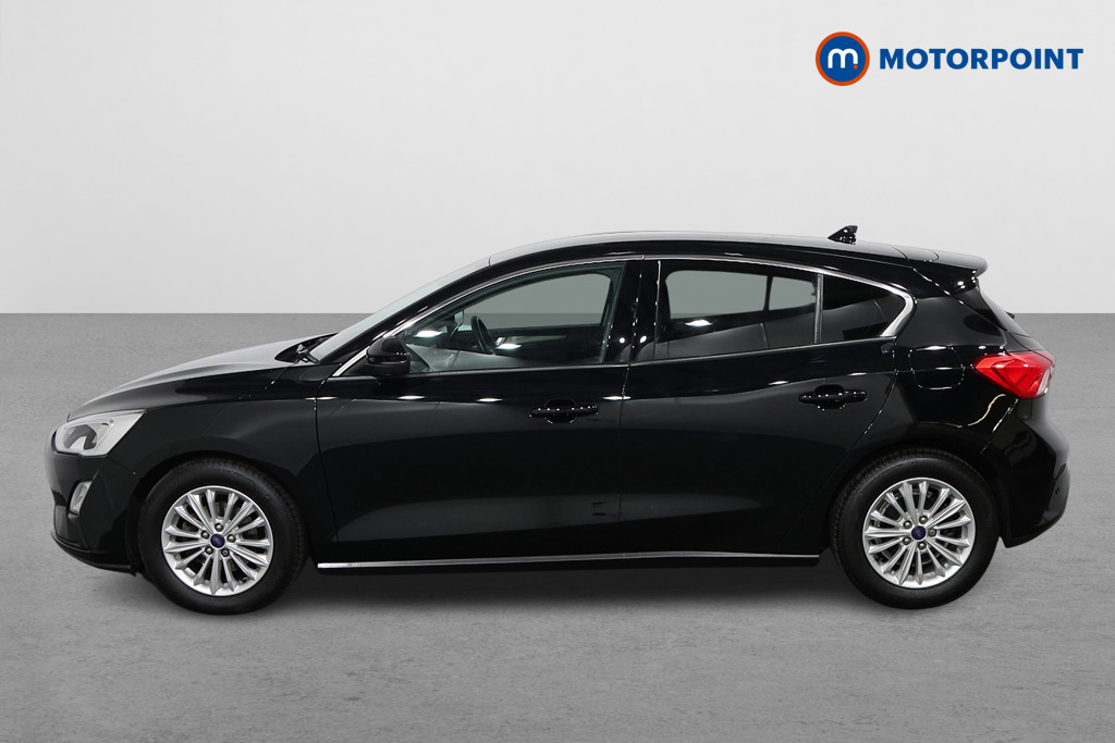 Ford Focus Titanium Manual Petrol Hatchback - Stock Number (1559026) - Passenger side