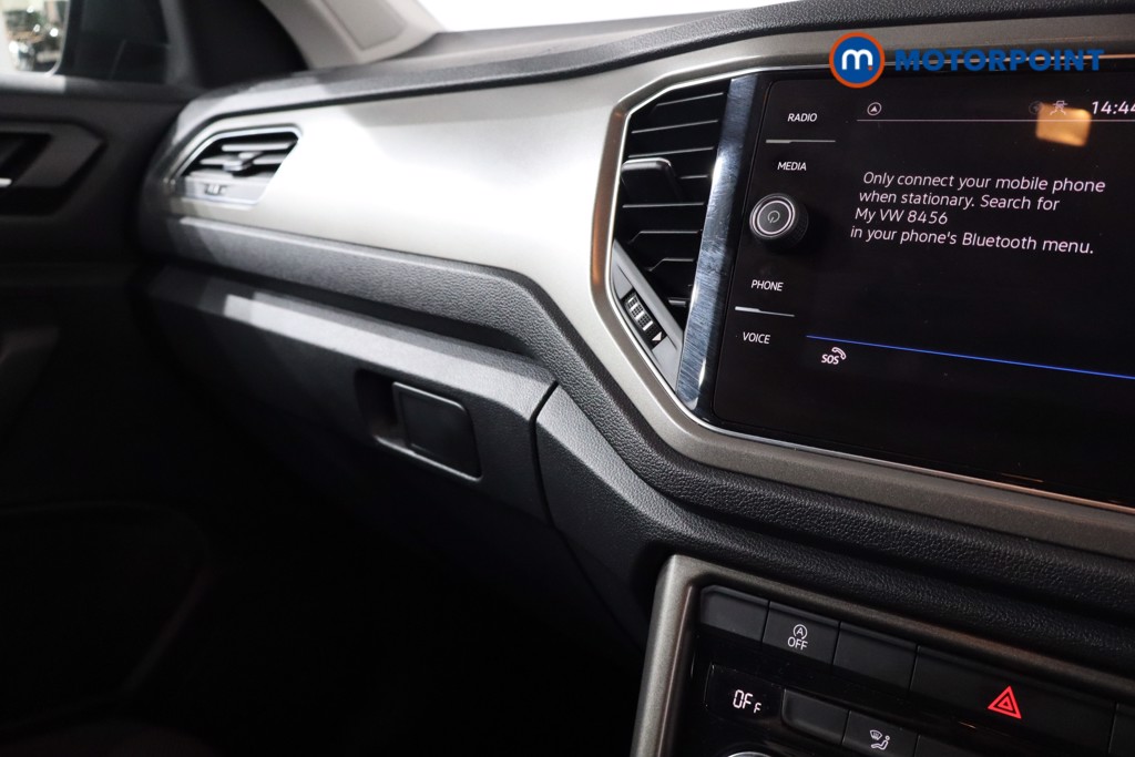 Volkswagen T-Roc SE Manual Petrol SUV - Stock Number (1559031) - 17th supplementary image