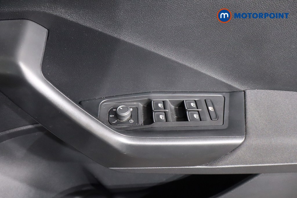 Volkswagen T-Roc SE Manual Petrol SUV - Stock Number (1559031) - 21st supplementary image