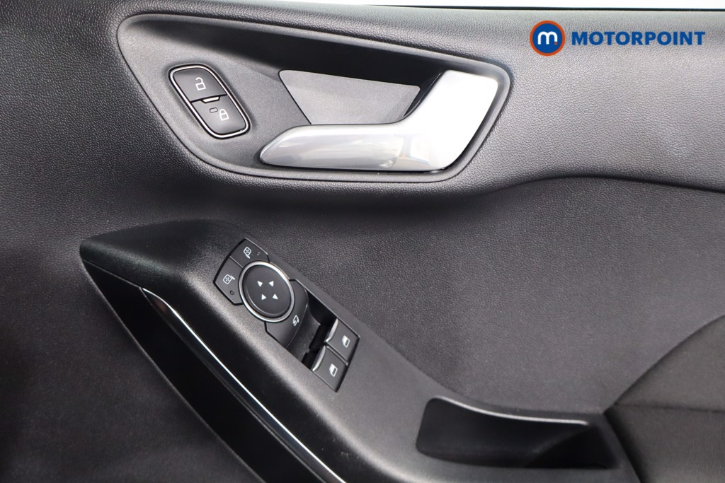 Ford Fiesta Zetec Manual Petrol Hatchback - Stock Number (1559774) - 20th supplementary image