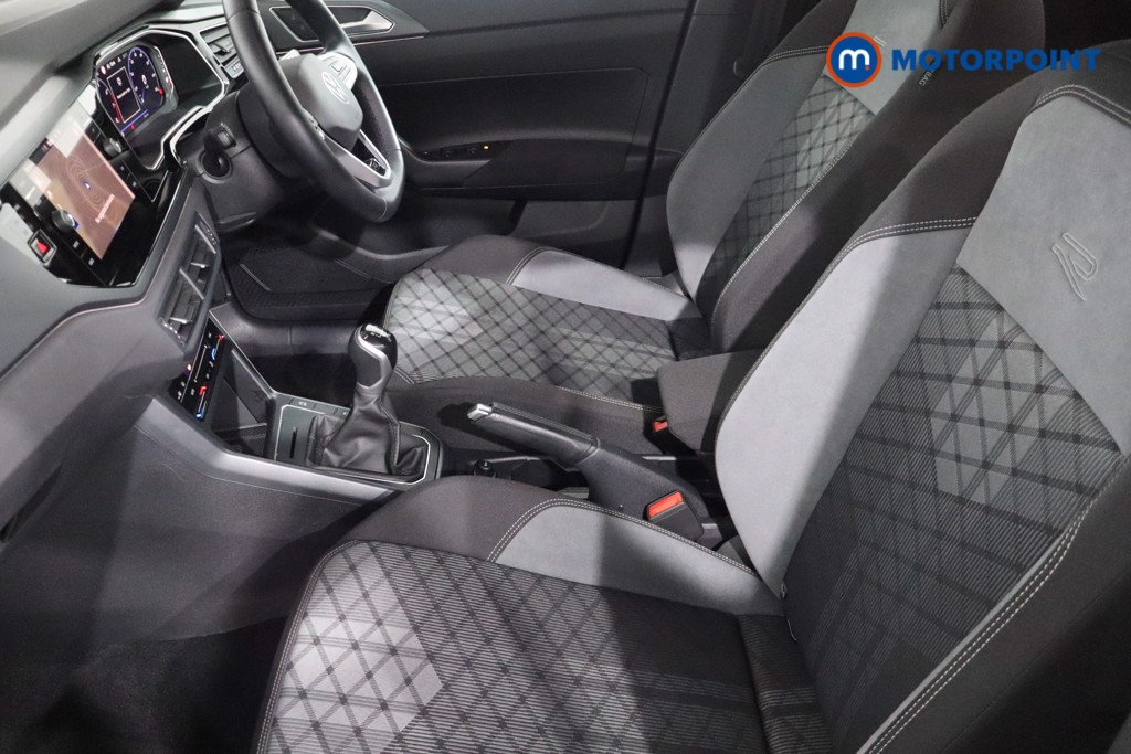 Volkswagen Taigo R-Line Manual Petrol SUV - Stock Number (1560001) - 4th supplementary image