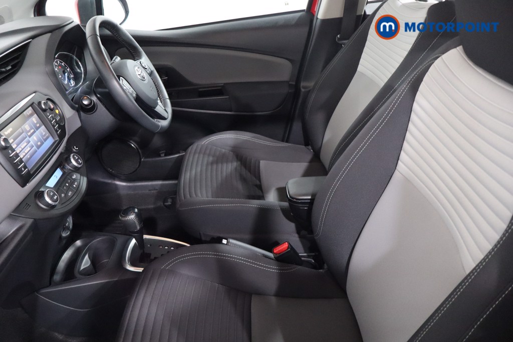 Toyota Yaris Icon Tech Automatic Petrol-Electric Hybrid Hatchback - Stock Number (1560131) - 4th supplementary image