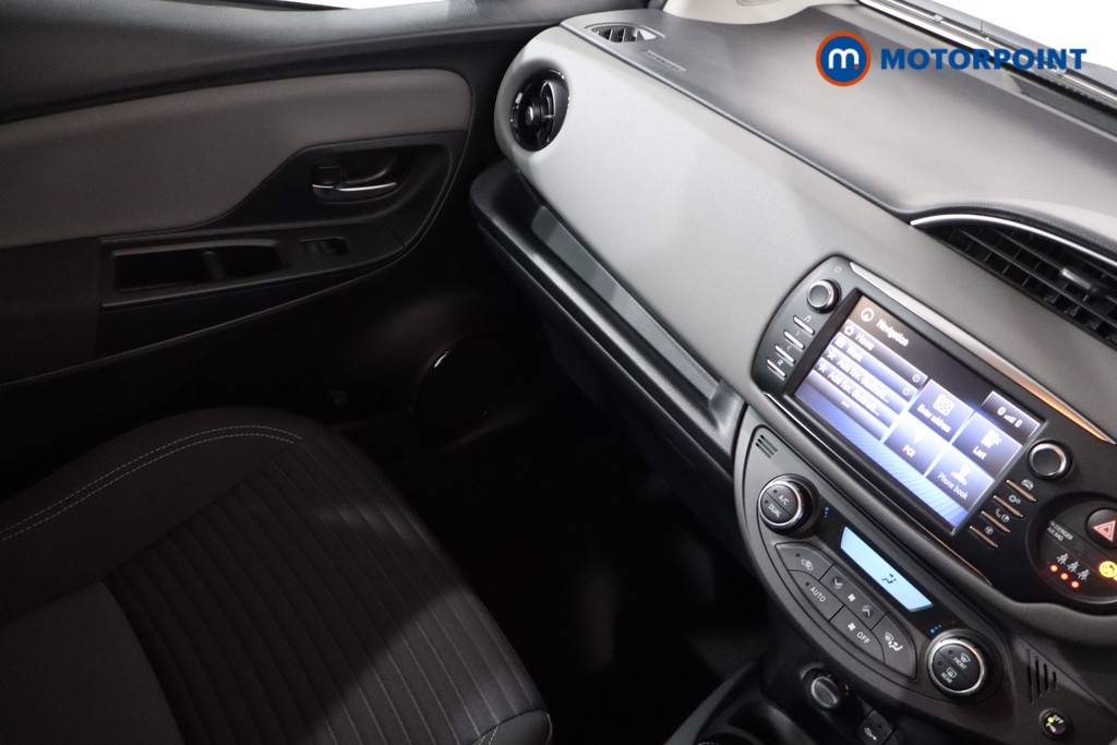 Toyota Yaris Icon Tech Automatic Petrol-Electric Hybrid Hatchback - Stock Number (1560131) - 16th supplementary image