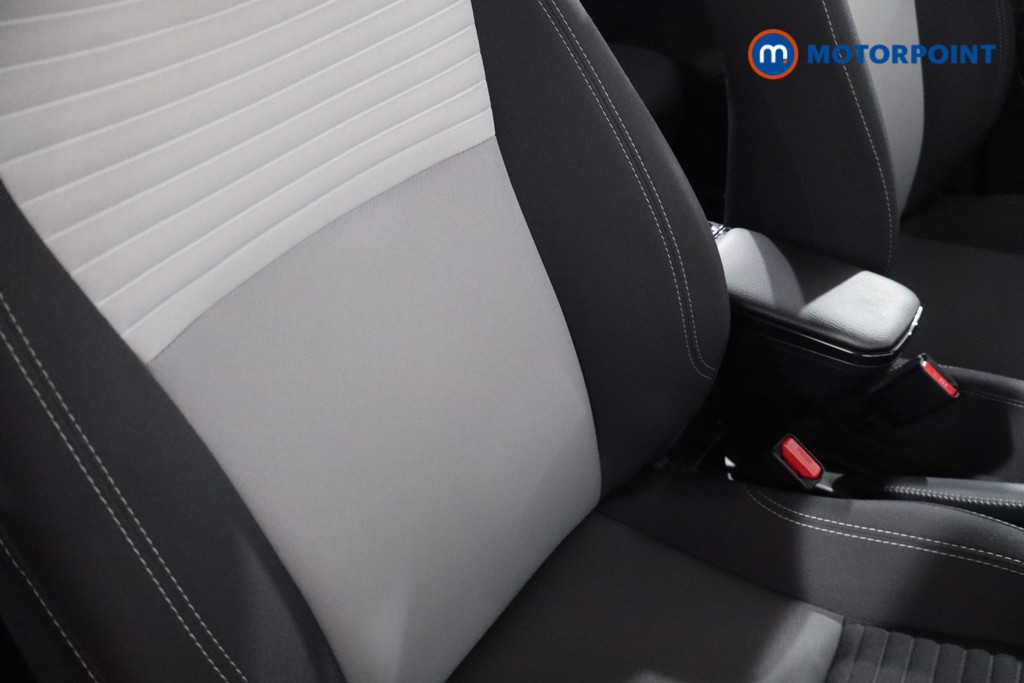Toyota Yaris Icon Tech Automatic Petrol-Electric Hybrid Hatchback - Stock Number (1560131) - 23rd supplementary image