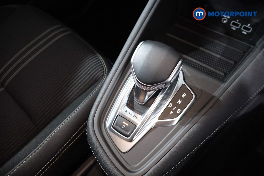 Renault Captur Engineered Bose Edition Automatic Petrol-Electric Hybrid SUV - Stock Number (1560462) - 17th supplementary image