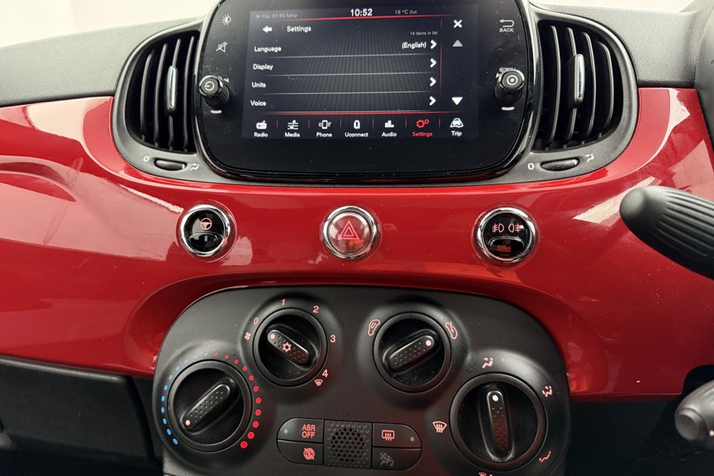 Fiat 500 Dolcevita Manual Petrol-Electric Hybrid Hatchback - Stock Number (1543096) - 10th supplementary image