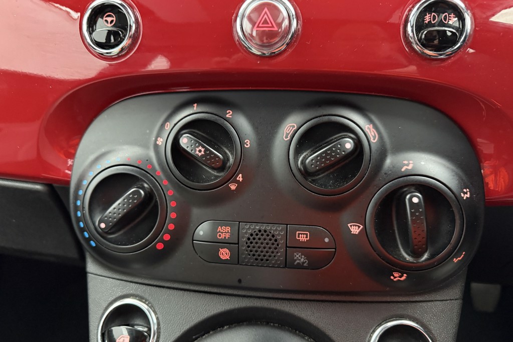 Fiat 500 Dolcevita Manual Petrol-Electric Hybrid Hatchback - Stock Number (1543096) - 11th supplementary image