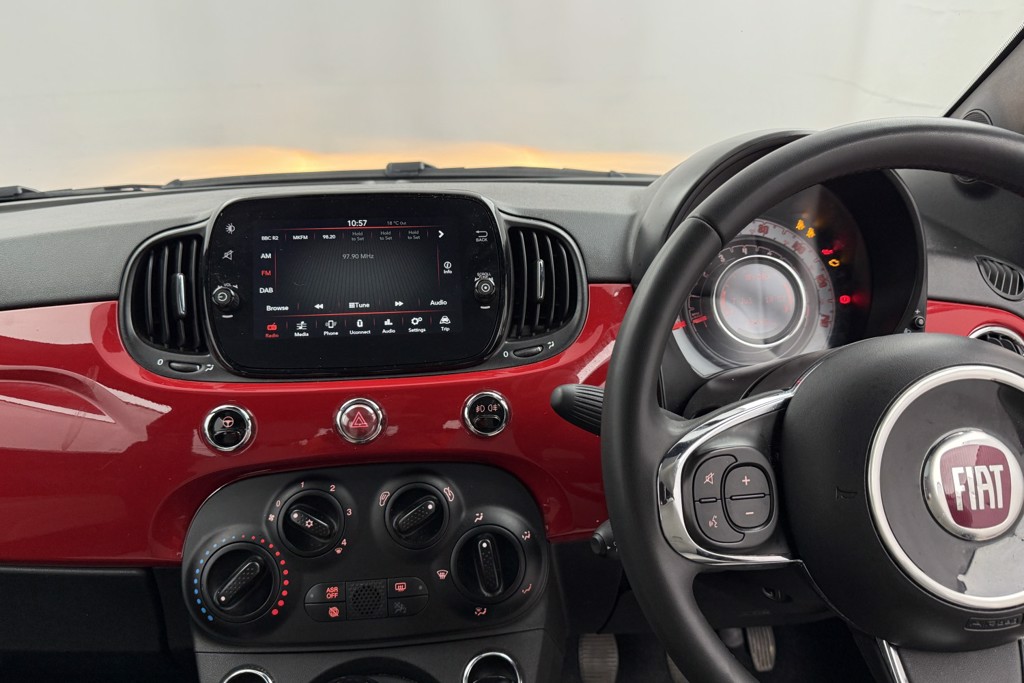 Fiat 500 Dolcevita Manual Petrol-Electric Hybrid Hatchback - Stock Number (1543096) - 13th supplementary image