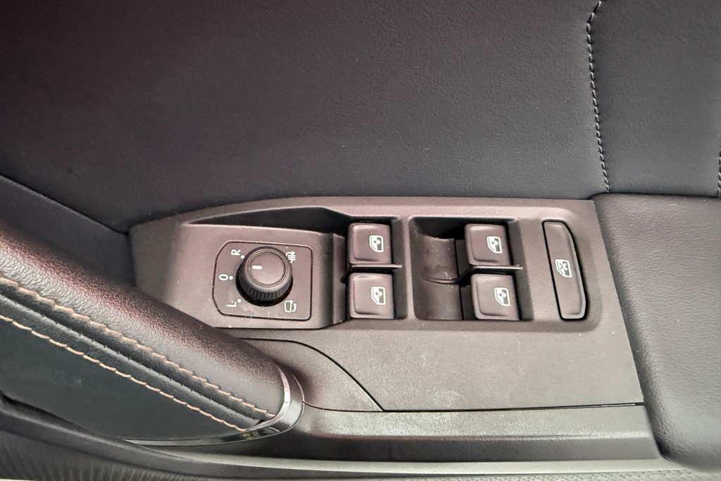 Cupra Leon VZ2 Automatic Petrol Plug-In Hybrid Hatchback - Stock Number (1552732) - 17th supplementary image