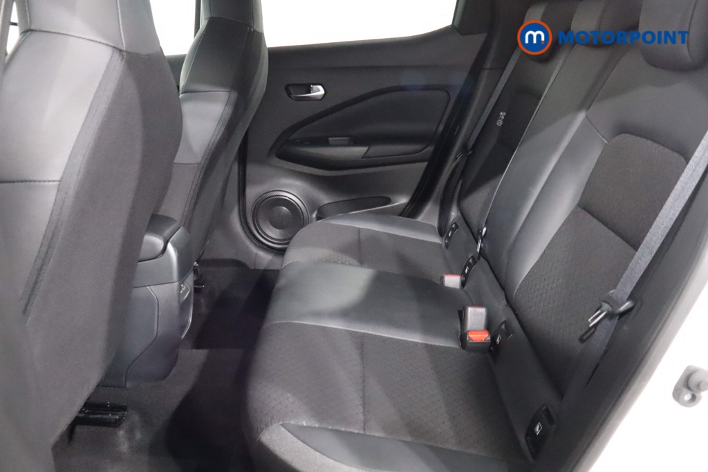 Nissan Juke N-Connecta Manual Petrol SUV - Stock Number (1553969) - 5th supplementary image