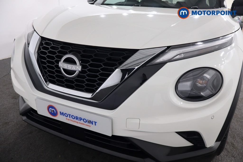 Nissan Juke N-Connecta Manual Petrol SUV - Stock Number (1553969) - 22nd supplementary image
