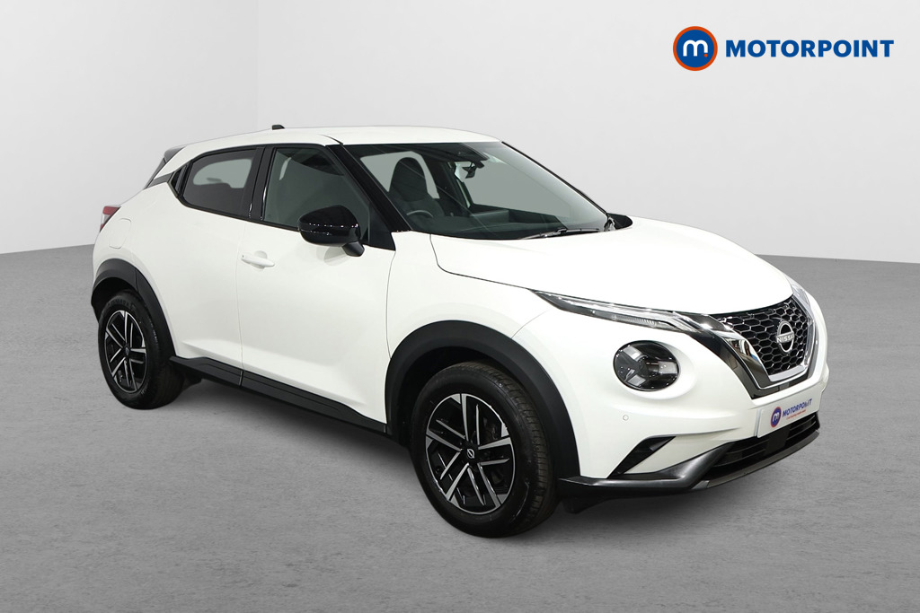 Nissan Juke N-Connecta Manual Petrol SUV - Stock Number (1553969) - Drivers side front corner