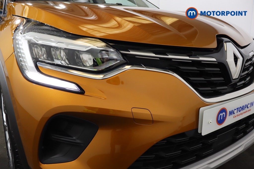Renault Captur Iconic Manual Petrol SUV - Stock Number (1554289) - 26th supplementary image